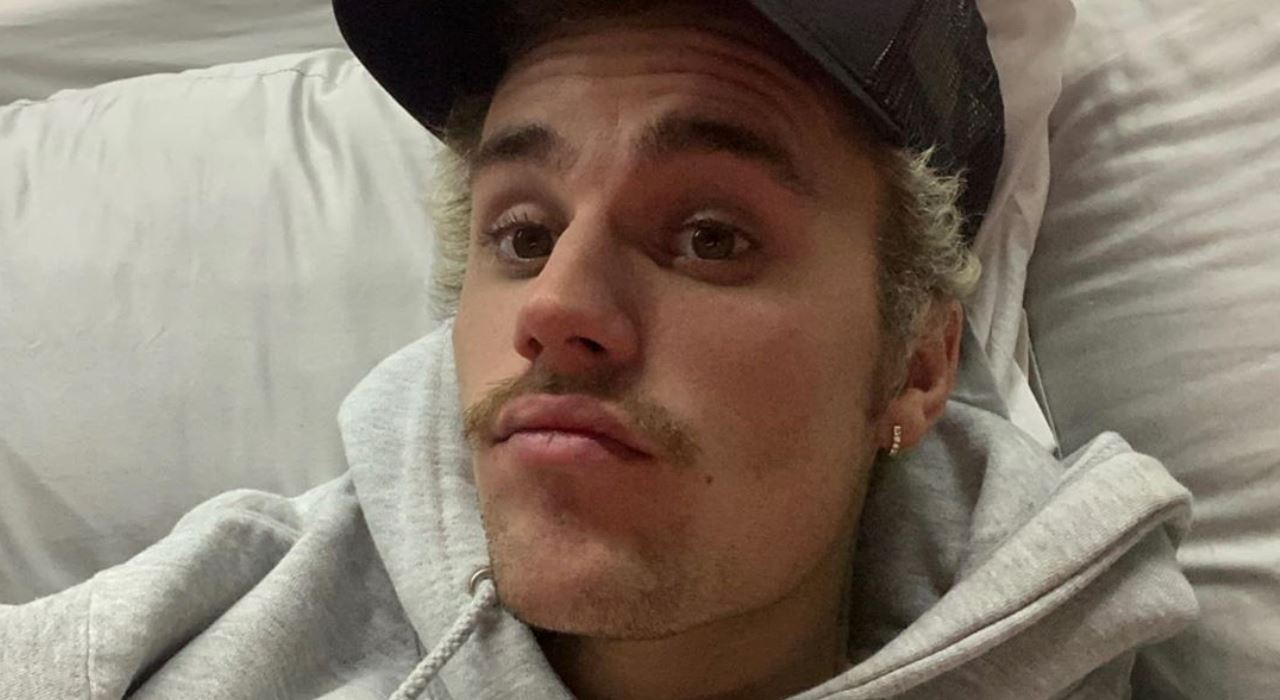 Justin Bieber desabafa em evento de novo álbum: “Não acho que deveria estar vivo”
