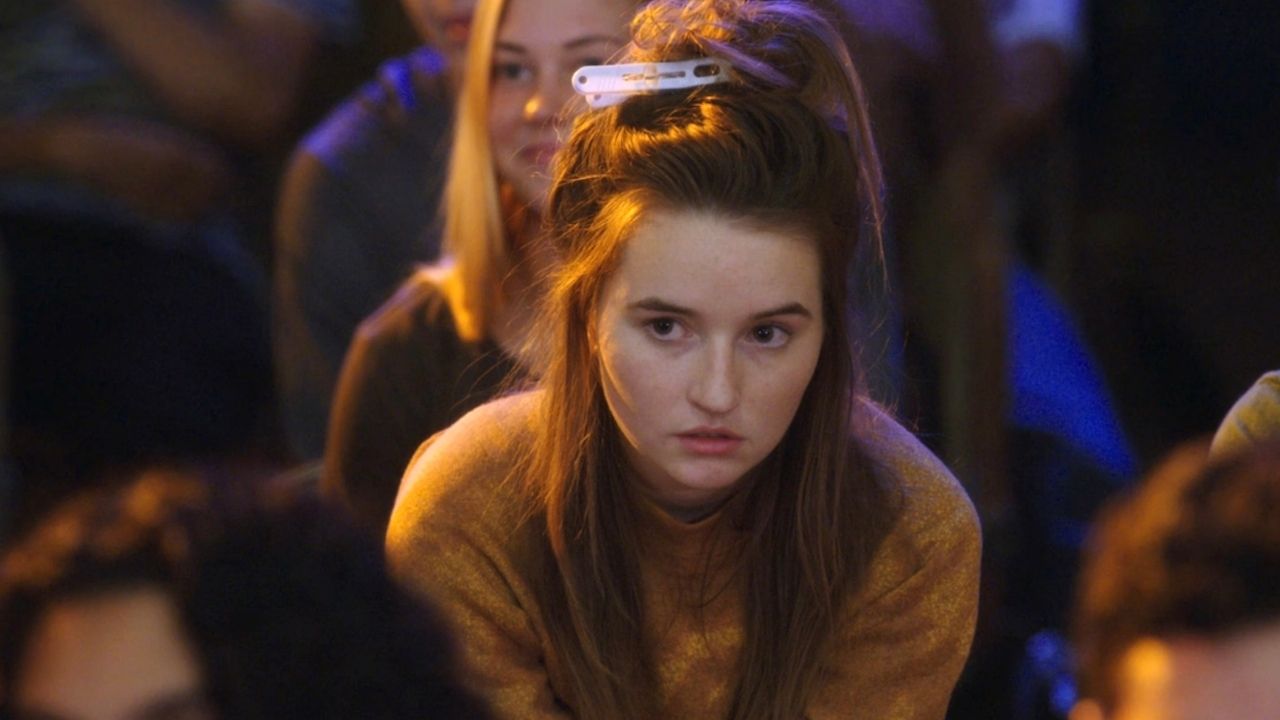 “Rosaline”: Kaitlyn Dever revela primeira imagem de sua personagem no filme; confira