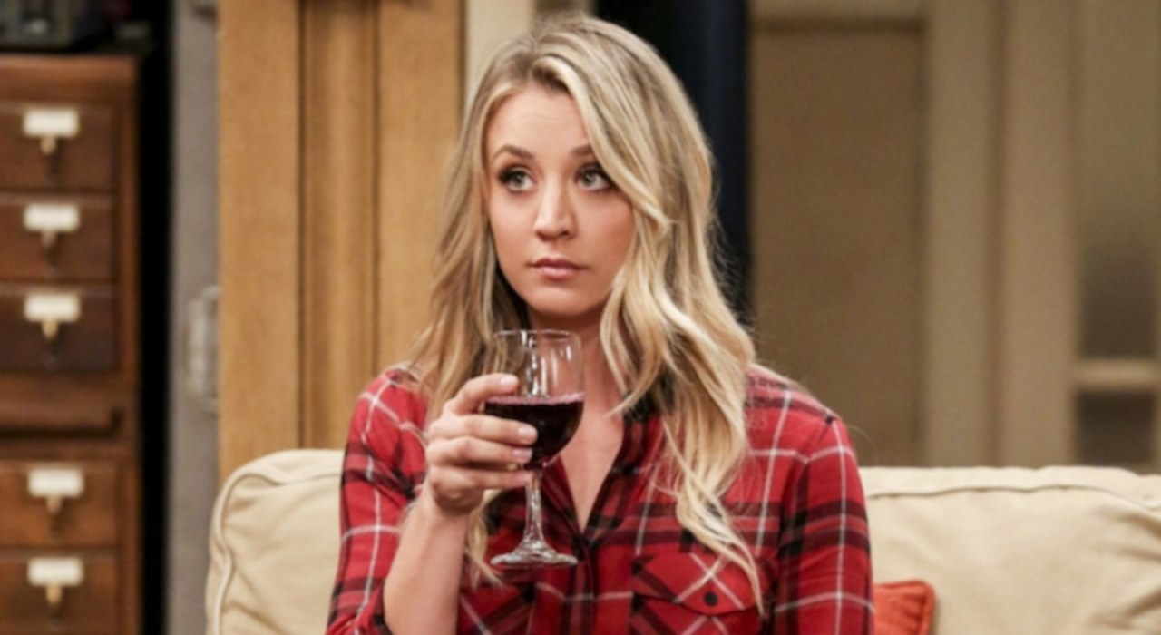 Kaley Cuoco revela que quase interpretou personagem ”sinistra, assustadora e infeliz” em The Big Bang Theory