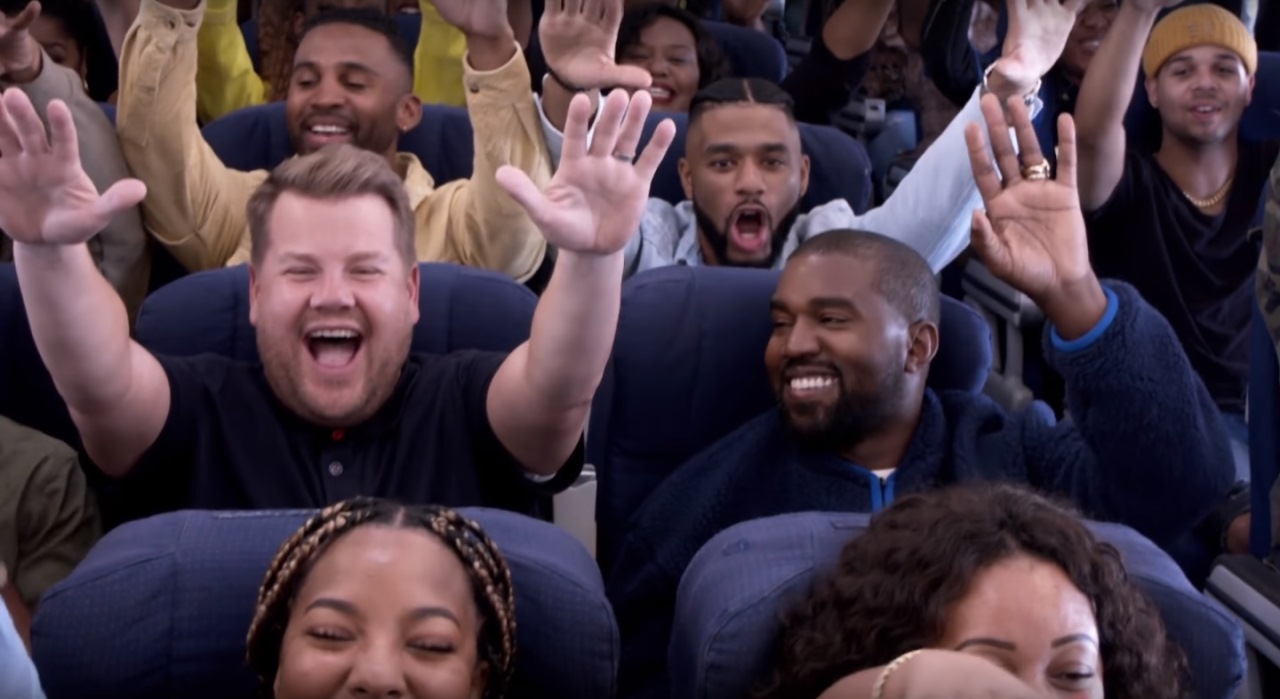 Kanye West e James Corden fazem versão do Carpool Karaoke em avião com coral de Jesus is King