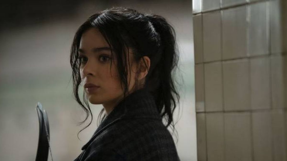 Hailee Steinfeld se aperfeiçoou em arco e flecha para interpretar Kate Bishop em “Gavião Arqueiro”