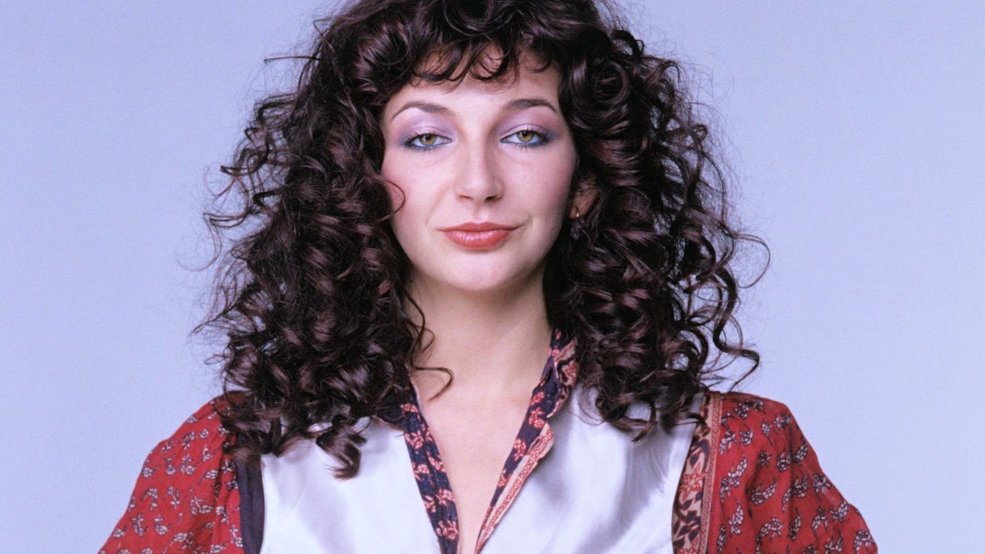 Kate Bush agradece aos fãs e a “Stranger Things” pelo sucesso de “Running Up That Hill”