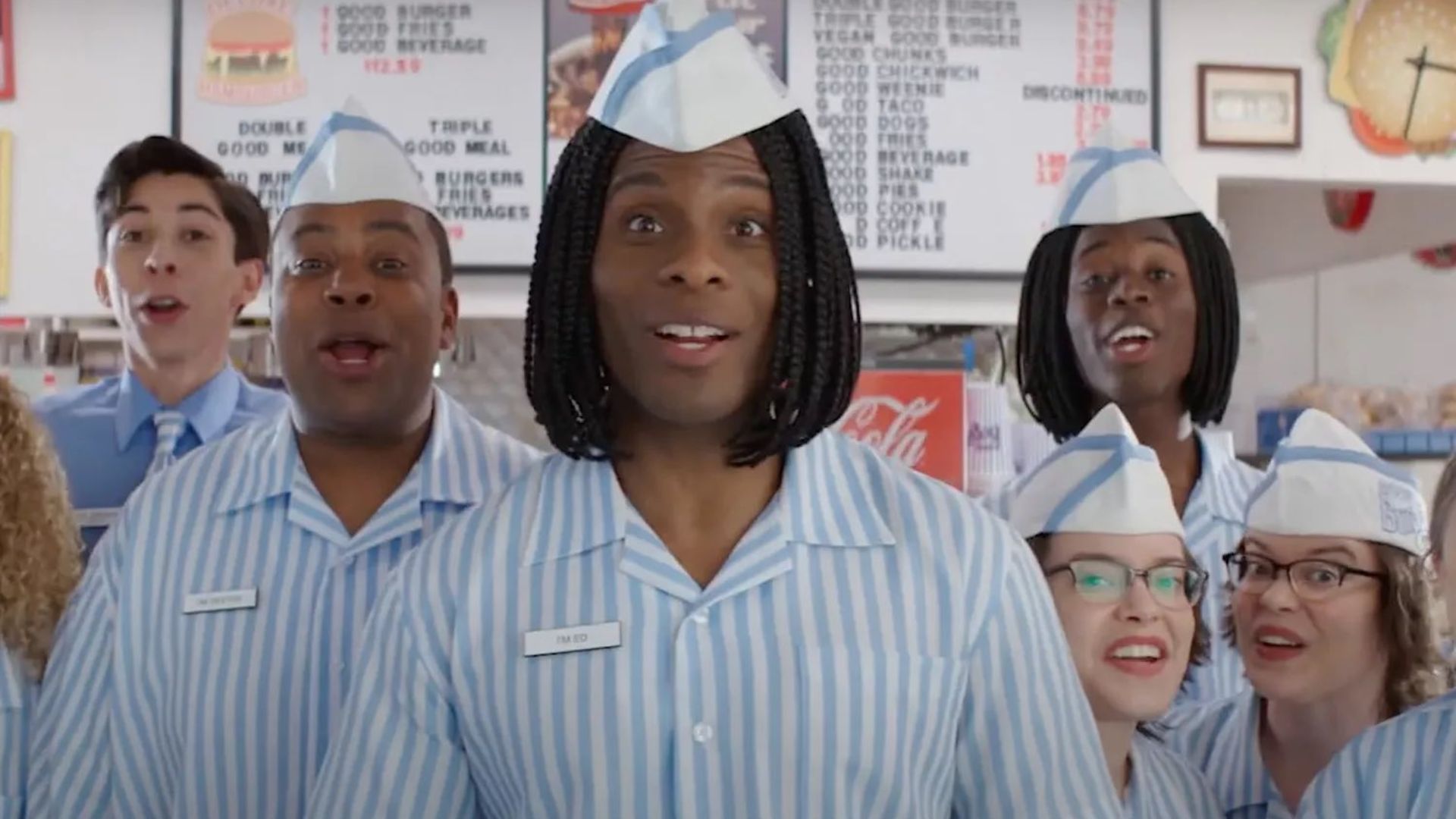 Kenan e Kel se reúnem na primeira prévia de “A Guerra do Hambúrguer 2”