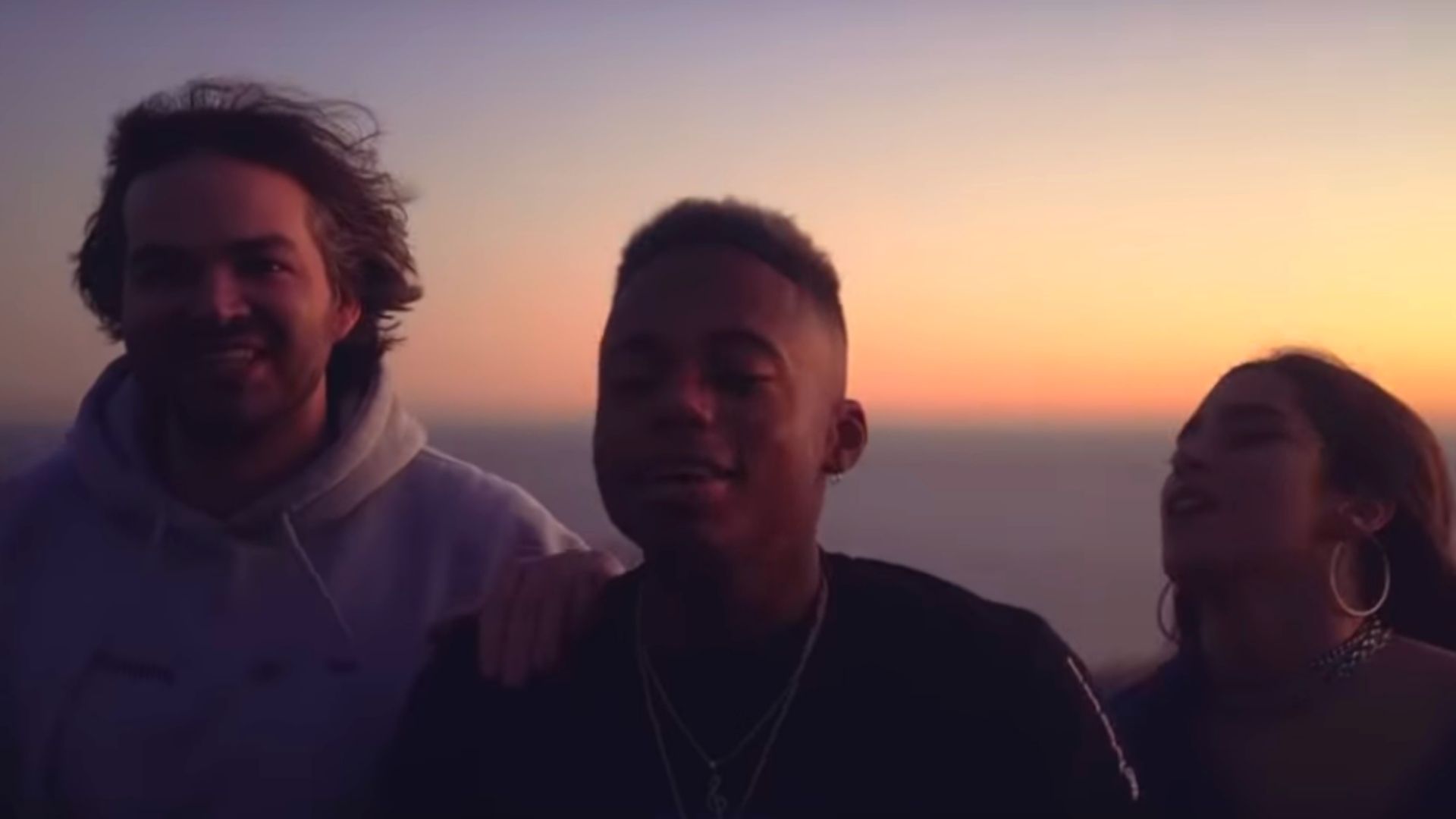 Lauren Jauregui está em Let Me Know, parceria com clear eyes e Drew Love; assista