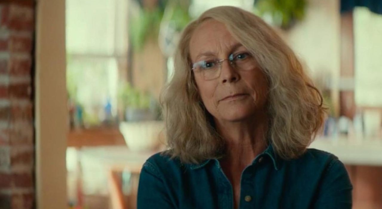 Halloween Kills: Jamie Lee Curtis posta foto com corpo machucado em primeiro dia de gravações