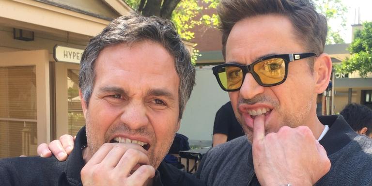 Robert Downey Jr. faz 54 anos e é parabenizado por colegas da Marvel