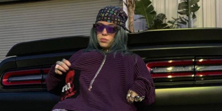 Billie Eilish esquece letra de sua música em apresentação no Festival Coachella