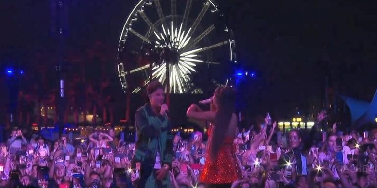 Justin Bieber promete novo álbum durante show de Ariana Grande