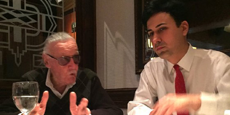 Ex-agente de Stan Lee é acusado de abuso de idoso contra o ícone dos quadrinhos