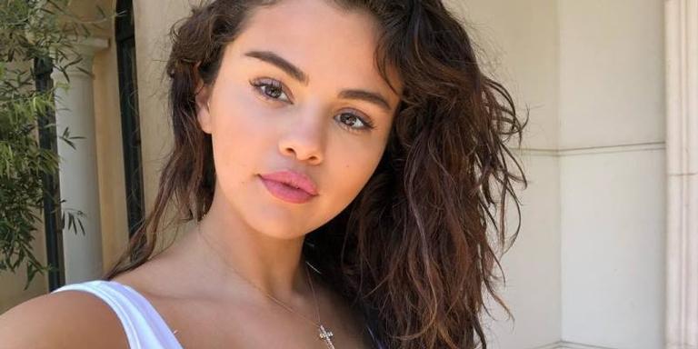 Novo álbum de Selena Gomez está finalmente pronto, diz a cantora