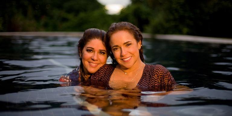 Daniela Mercury lança música feita com a esposa; ouça ‘Duas Leoas’