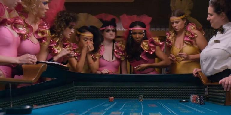 Série ‘Glow’ ganha trailer da sua terceira temporada na Netflix
