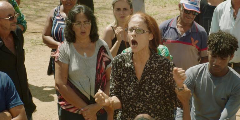 ‘Bacurau’, filme brasileiro premiado em Cannes, ganha trailer com clima tenso no sertão nordestino