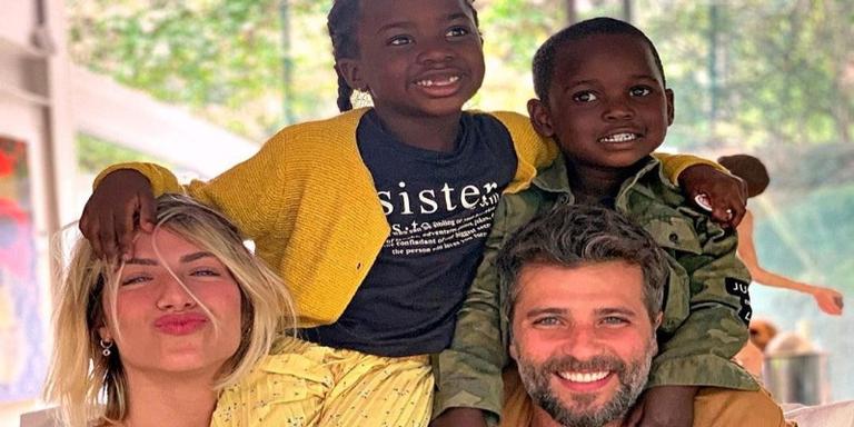 Bruno Gagliasso e Giovanna Ewbank compartilham primeiras fotos de Bless, segundo filho adotado pelo casal