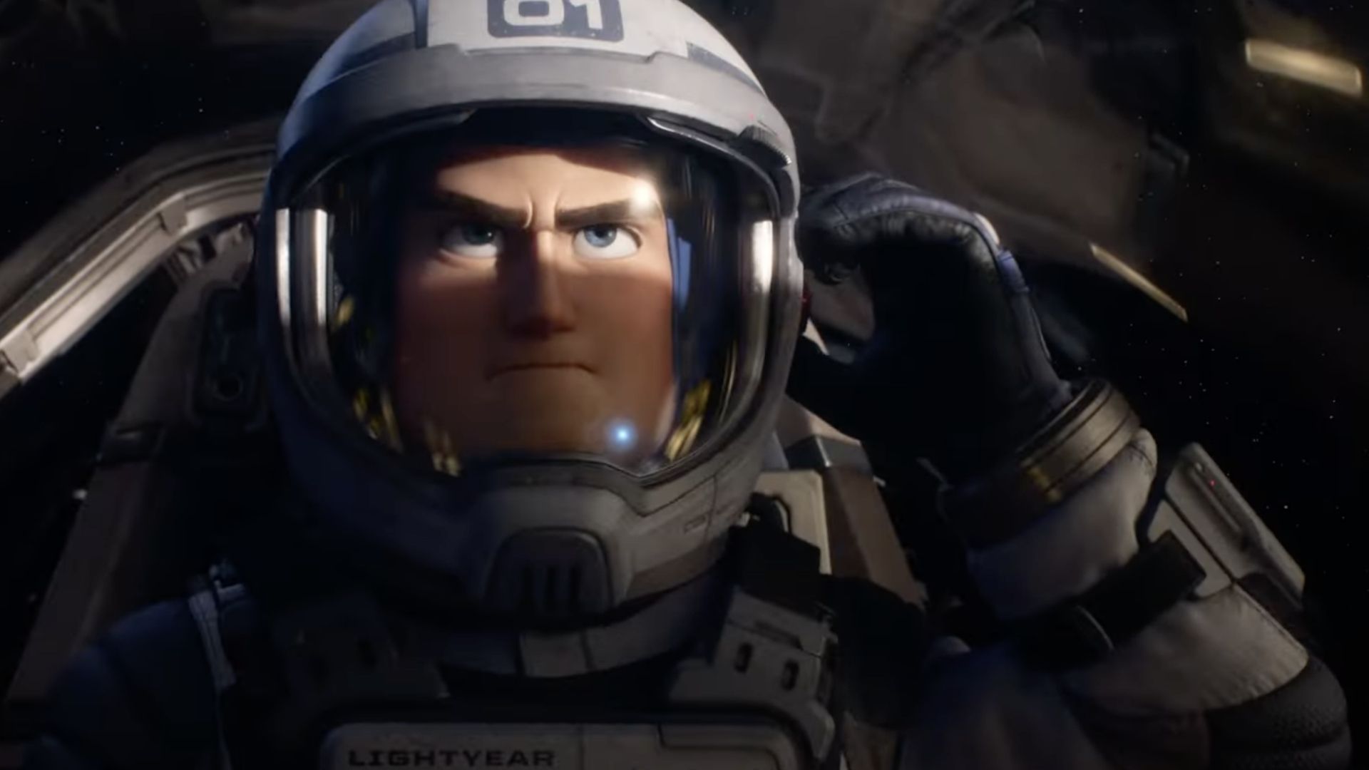 “Lightyear” ganha novo trailer com jornada espacial; assista