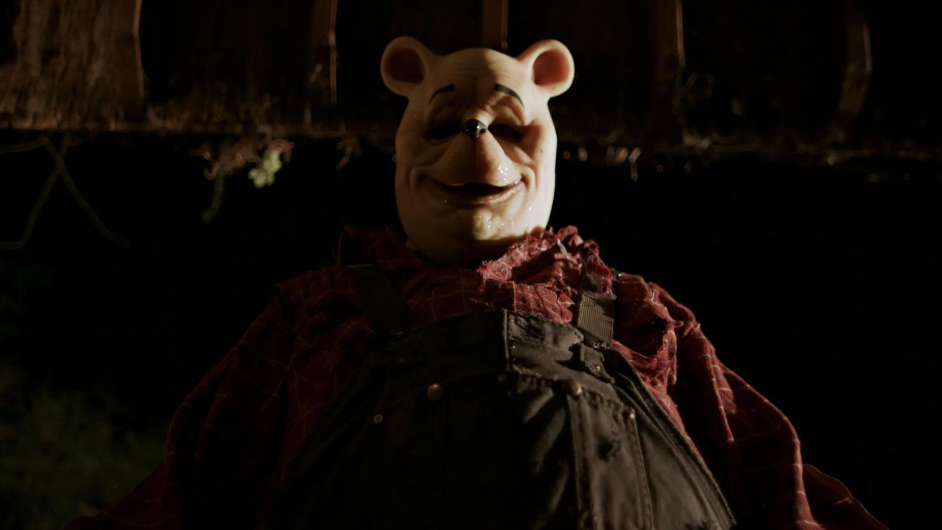 Live-action de terror do Ursinho Pooh ganha novo trailer sangrento; confira