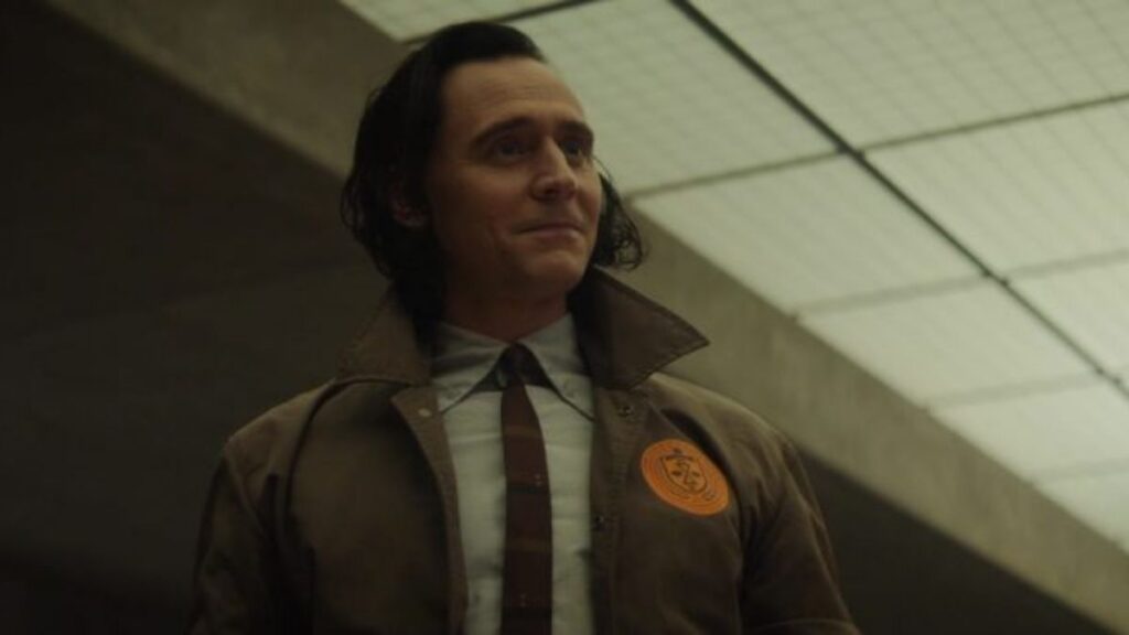 “Loki”: Tom Hiddleston está satisfeito por ver a Marvel abordar a fluidez de gênero do personagem