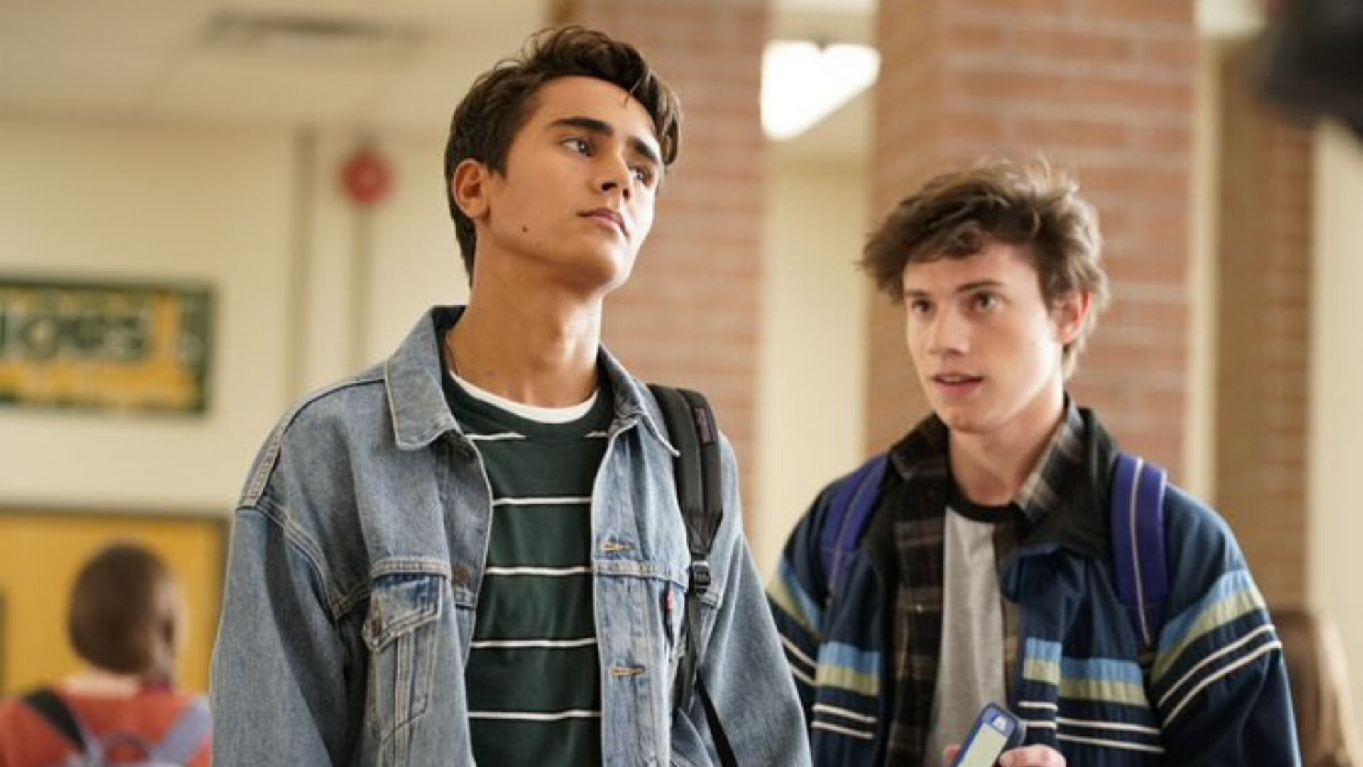 Série derivada de Com Amor, Simon é transferida do Disney+ para o Hulu