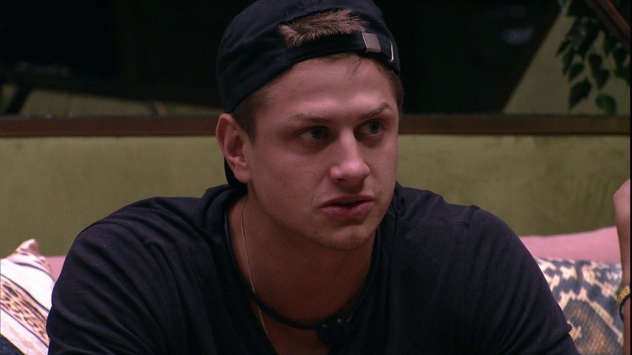BBB20: Lucas alega não ser machista por querer doar prêmio a mulheres com câncer de mama