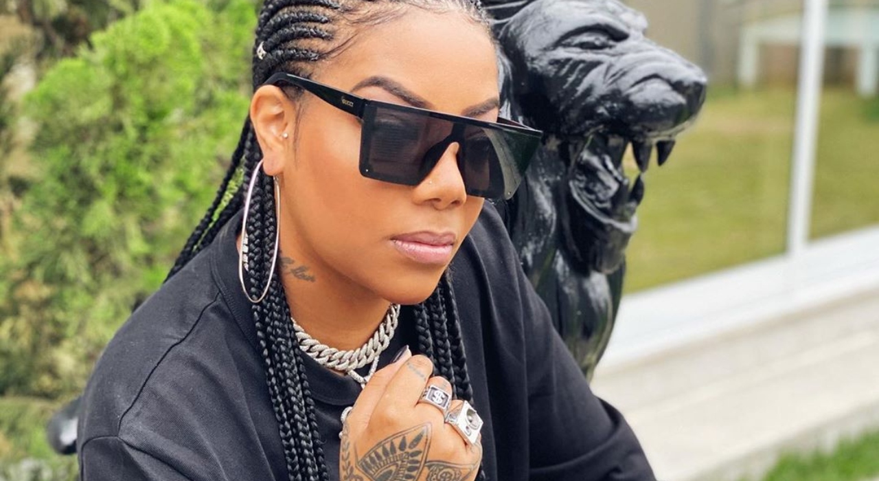 Ludmilla divulga capa de novo single e anuncia Iza como atração em seu bloco de carnaval