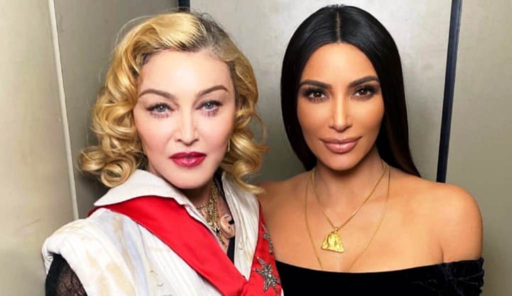 Madonna desce do palco para interagir com Kim Kardashian durante show
