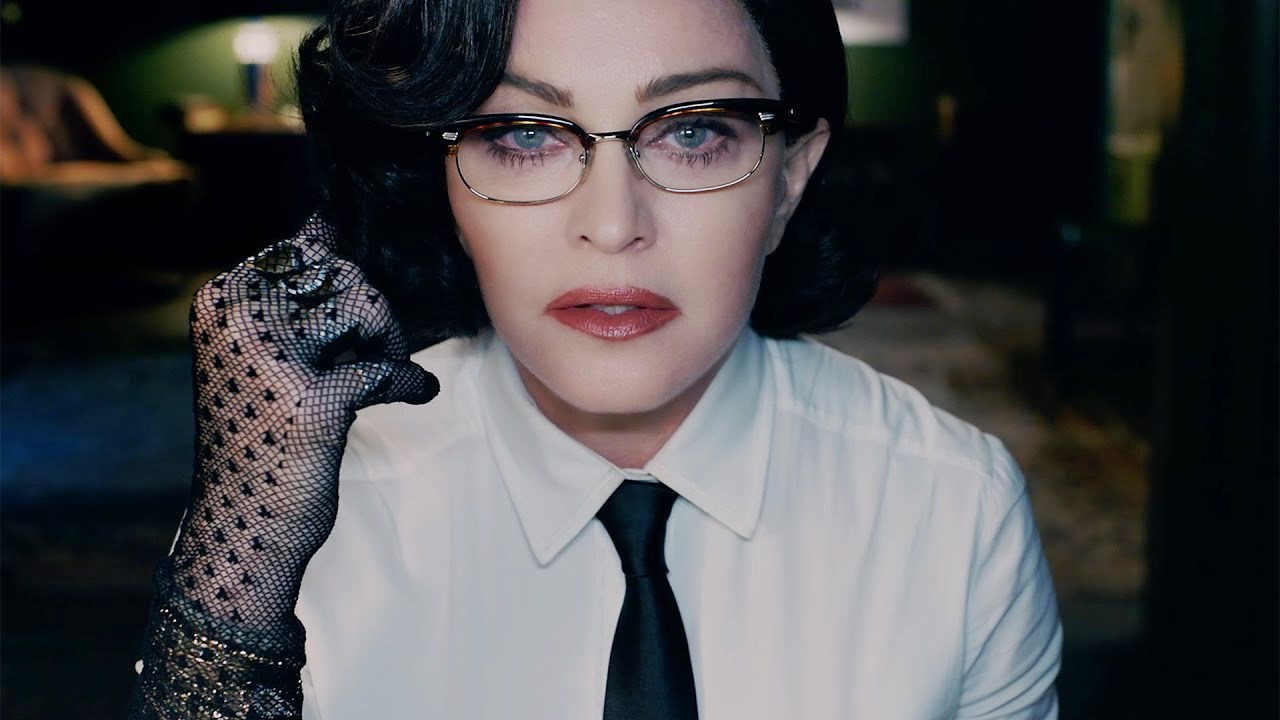 Madonna cobra ação de Bolsonaro sobre queimadas na Amazônia: “Mude sua política”