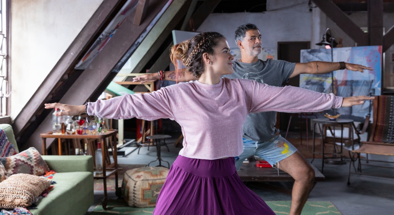 Netflix divulga trailer de “Pai em Dobro”, novo filme estrelado por Maisa