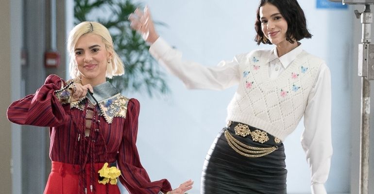 Manu Gavassi e Bruna Marquezine se reencontram pela primeira vez em dia de MTV MIAW 2020