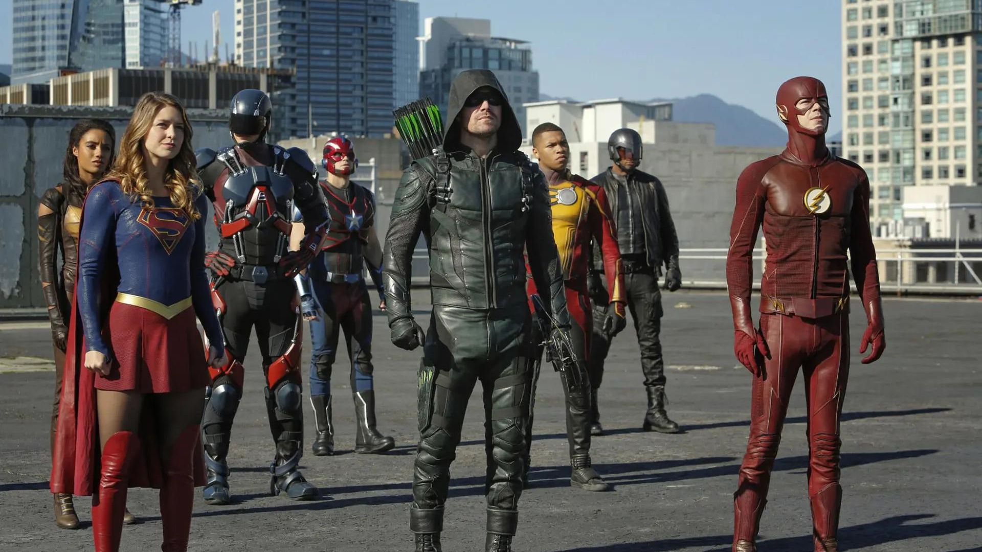 Marc Guggenheim, cocriador do Arrowverse, diz que seu trabalho nunca foi reconhecido