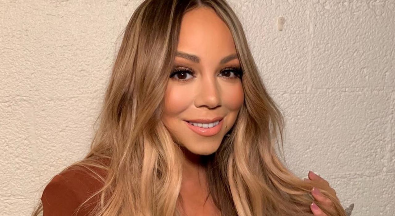Mariah Carey anuncia turnê natalina nos 25 anos de All I Want For Christmas Is You