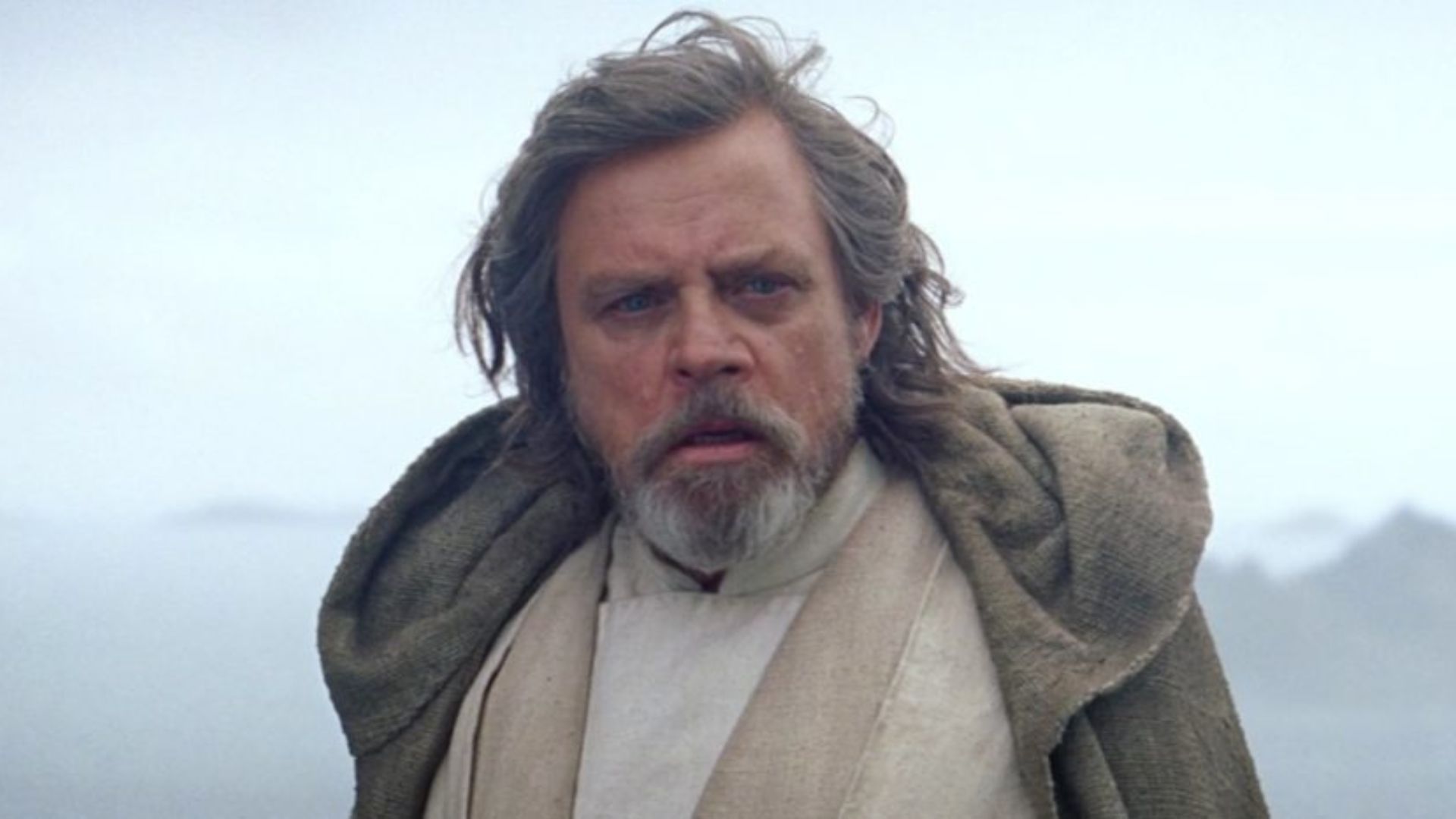 Mark Hamill leiloa pôsteres de Star Wars para financiar drones na Ucrânia