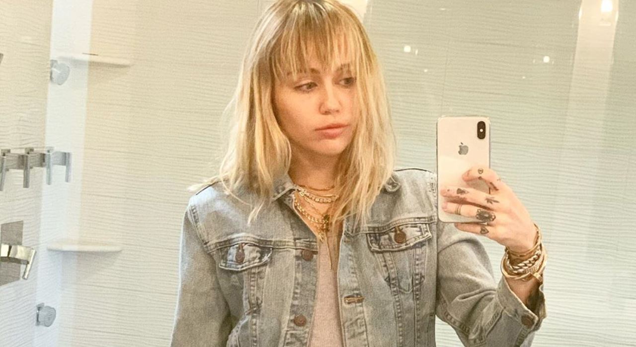 Miley Cyrus passa por cirurgia nas cordas vocais e deve ficar em silêncio pelas próximas semanas
