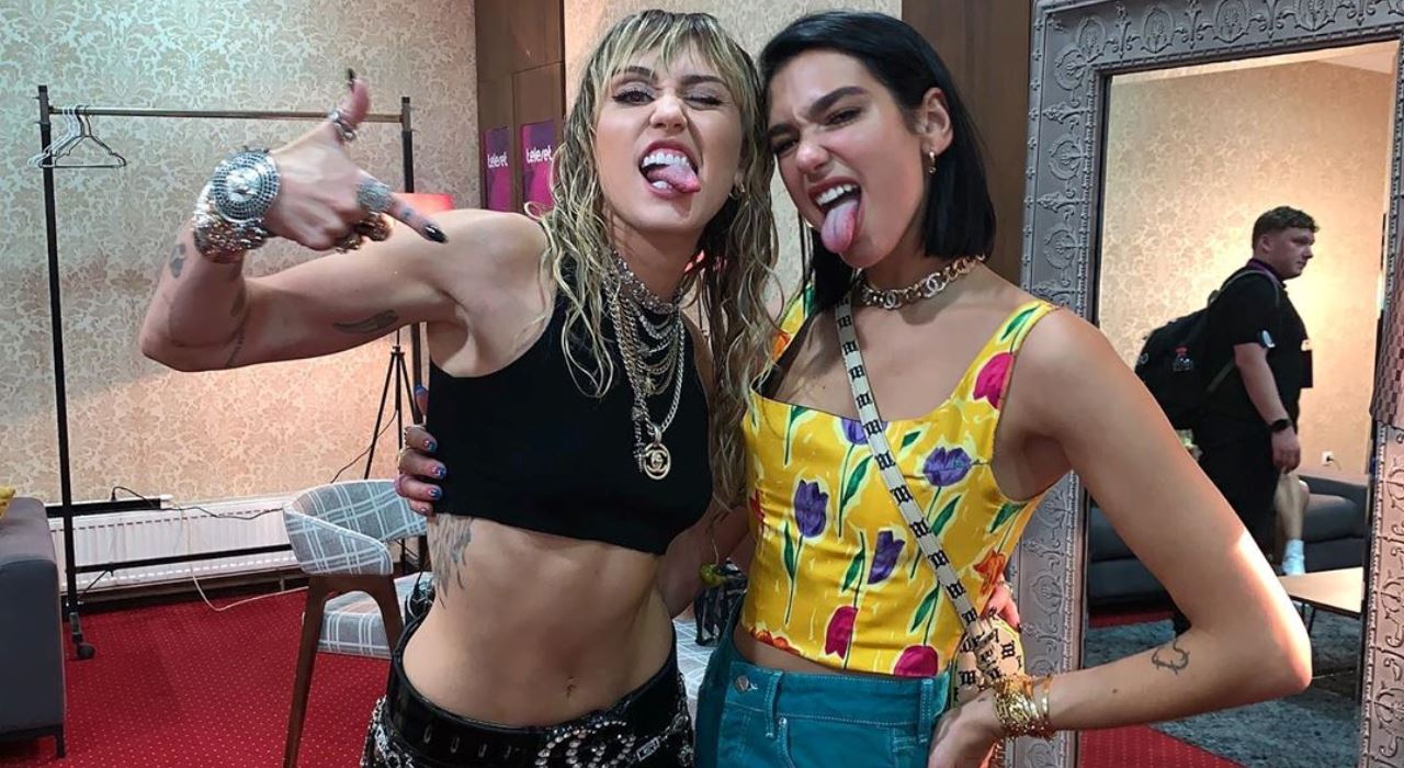 Rumor: Miley Cyrus e Dua Lipa podem lançar música juntas esta semana