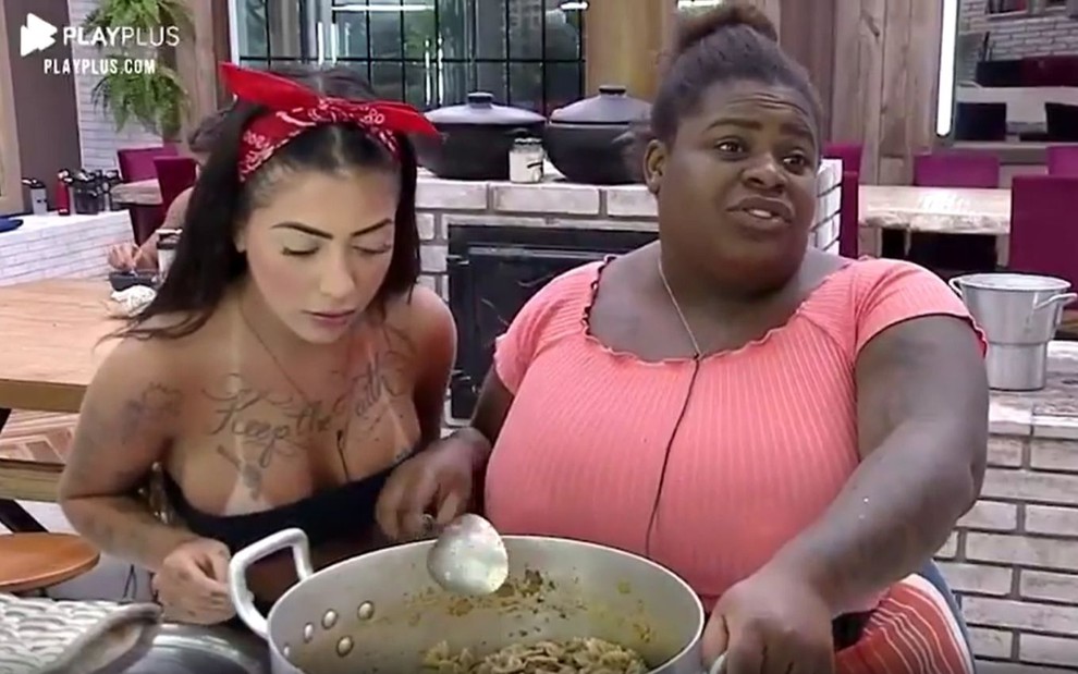 “A Fazenda 12”: Jojo Todynho se estressa com Mirella por causa de comida
