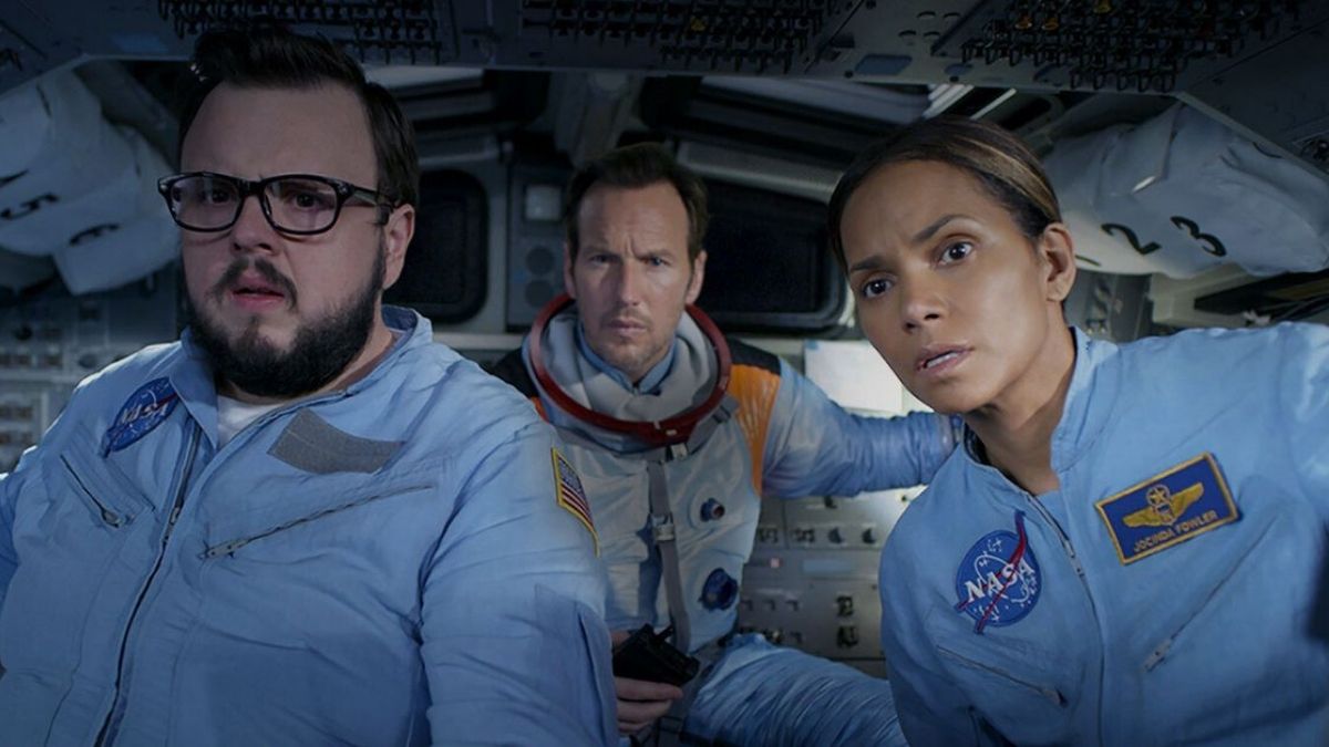 “Moonfall” ganha novas fotos mostrando a destruição do planeta Terra; confira