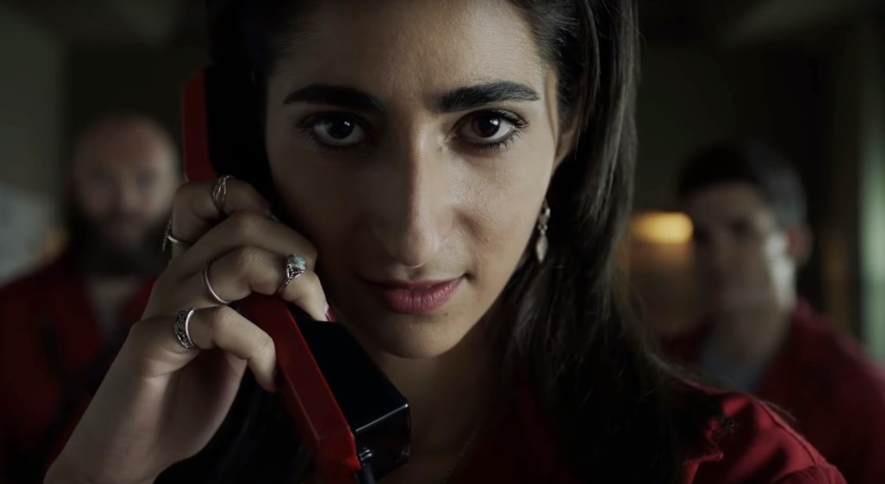 La Casa de Papel: Nairóbi apronta todas em vídeo com os melhores momentos da personagem