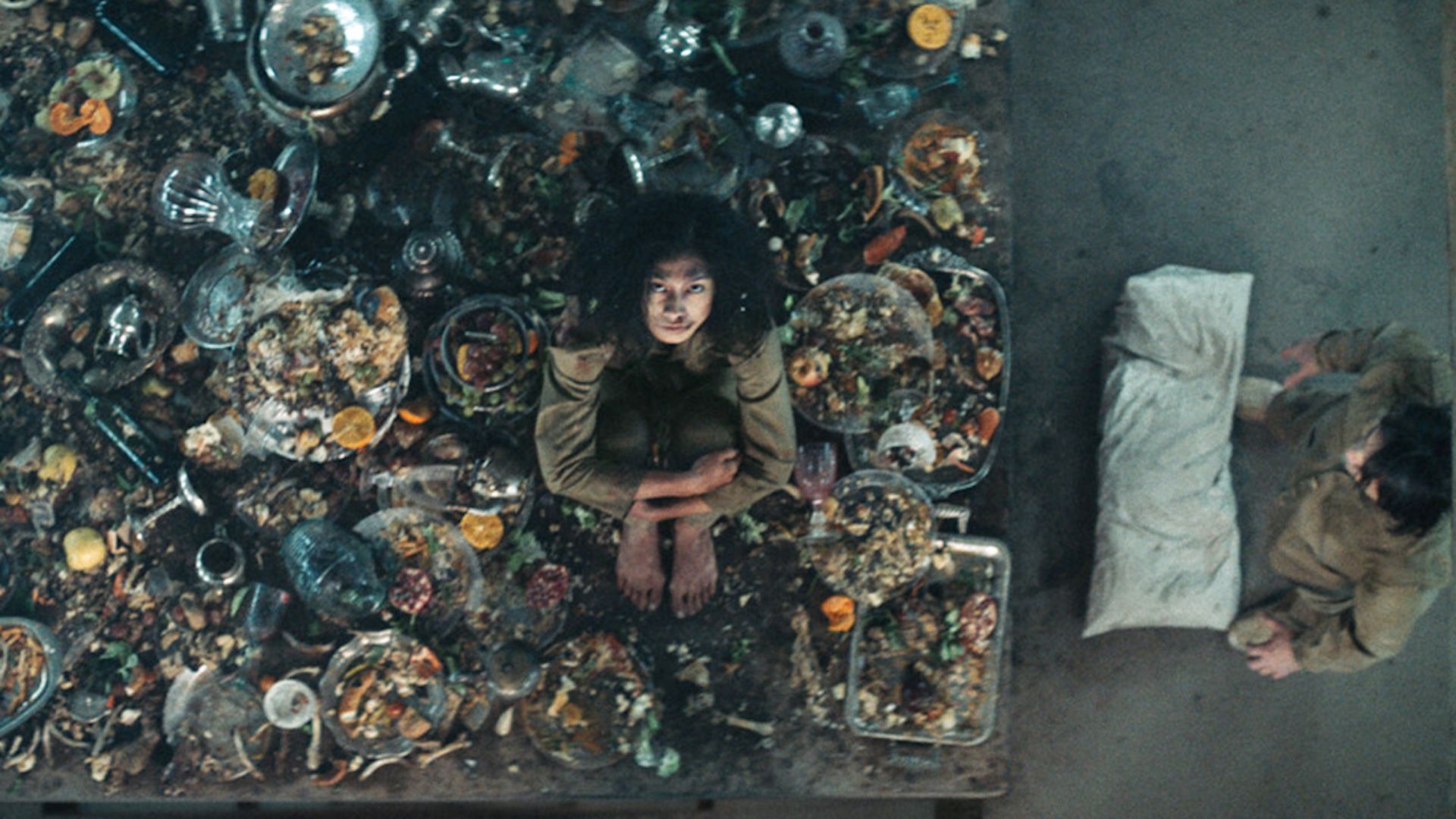 Netflix anuncia sequência de “O Poço” e divulga primeiras imagens