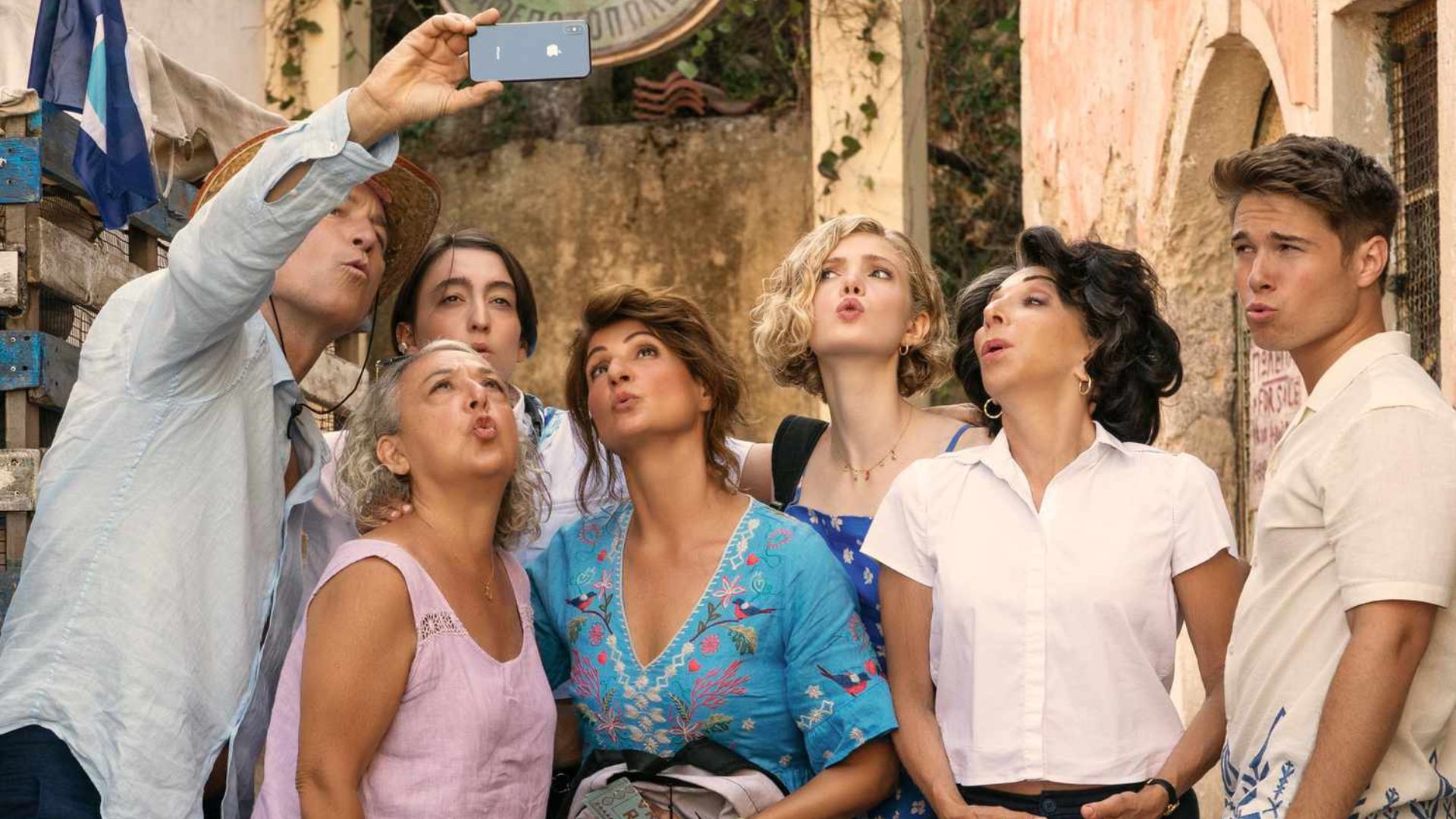 Nia Vardalos e John Corbett voltam à Grécia no trailer de “Casamento Grego 3”