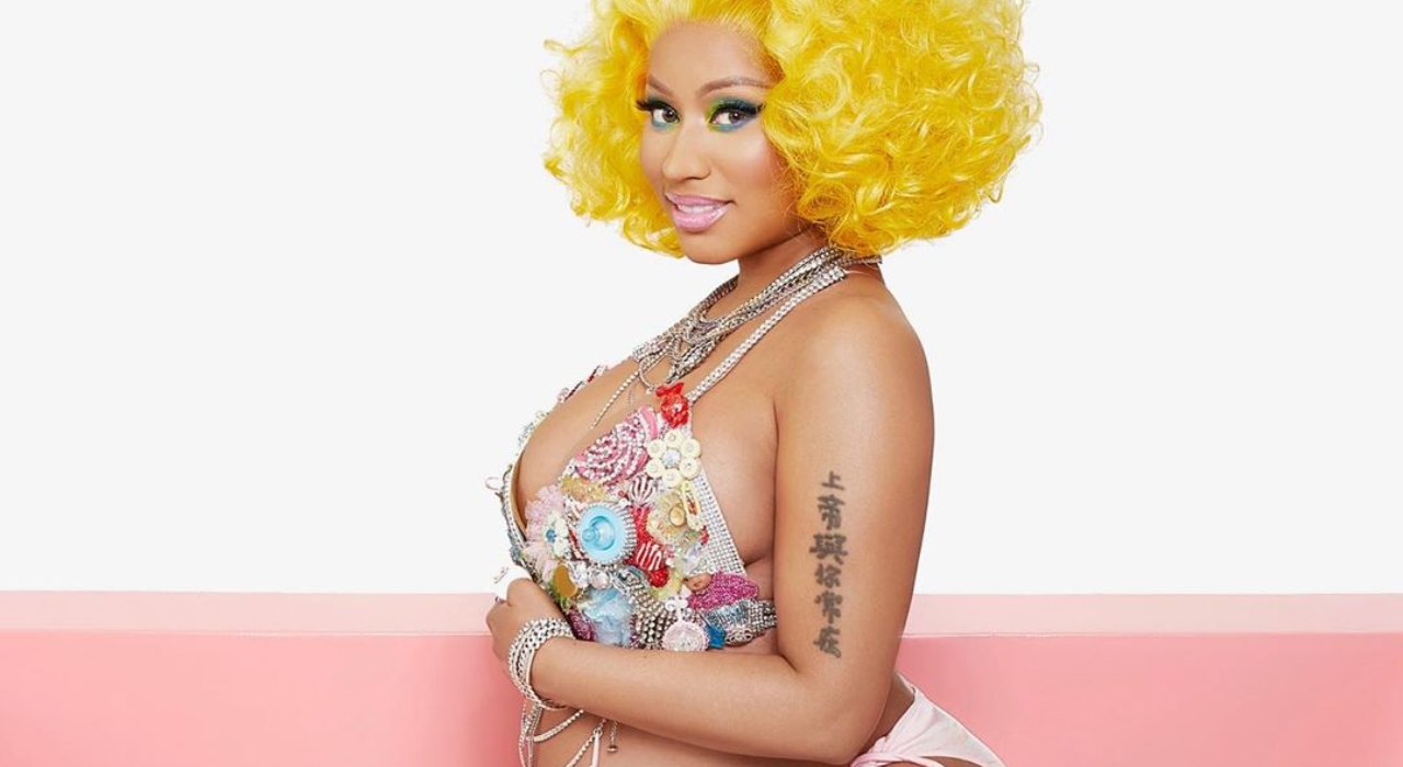 Nicki Minaj enlouquece fãs ao anunciar gravidez; veja reações