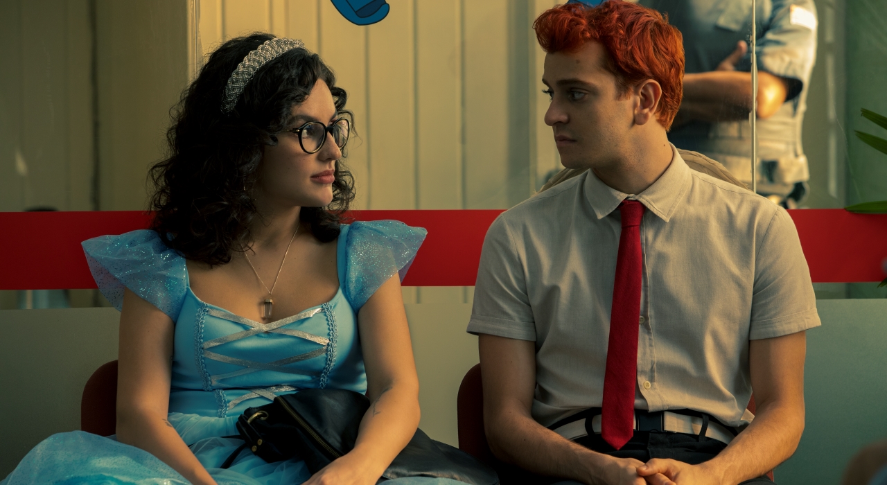 Ninguém Tá Olhando, série da Netflix com Kéfera, Leandro Ramos e Projota, ganha primeiras imagens