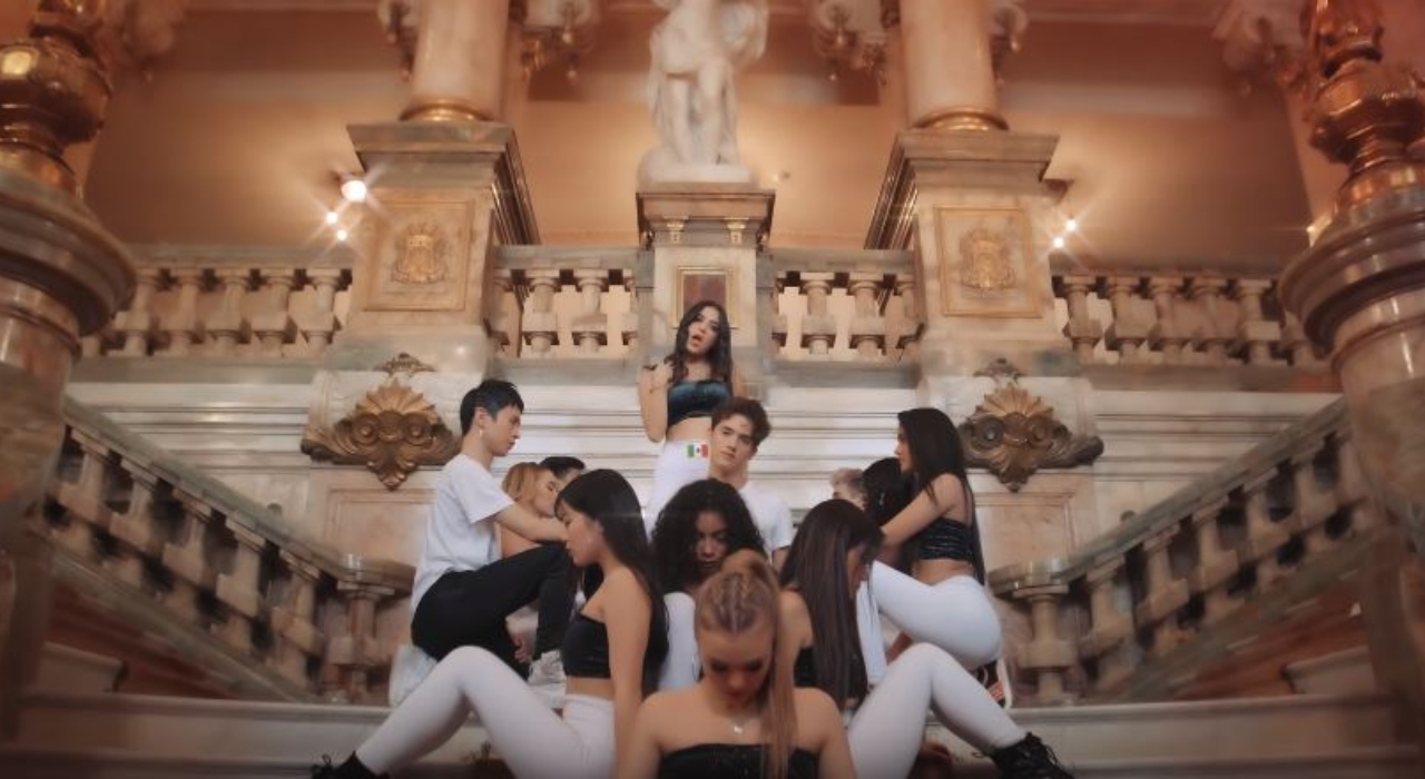 Now United invade Theatro Municipal do Rio de Janeiro em novo clipe; confira