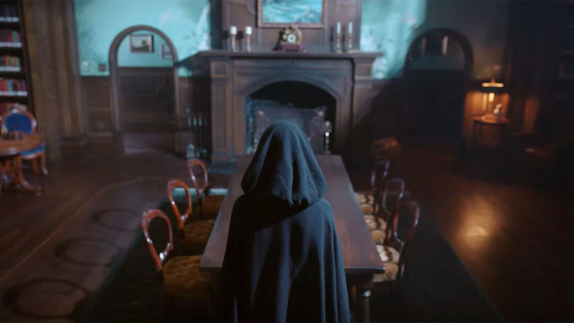 “O Clube da Meia-Noite”: Nova série de terror de Mike Flanagan ganha teaser e data de estreia; confira