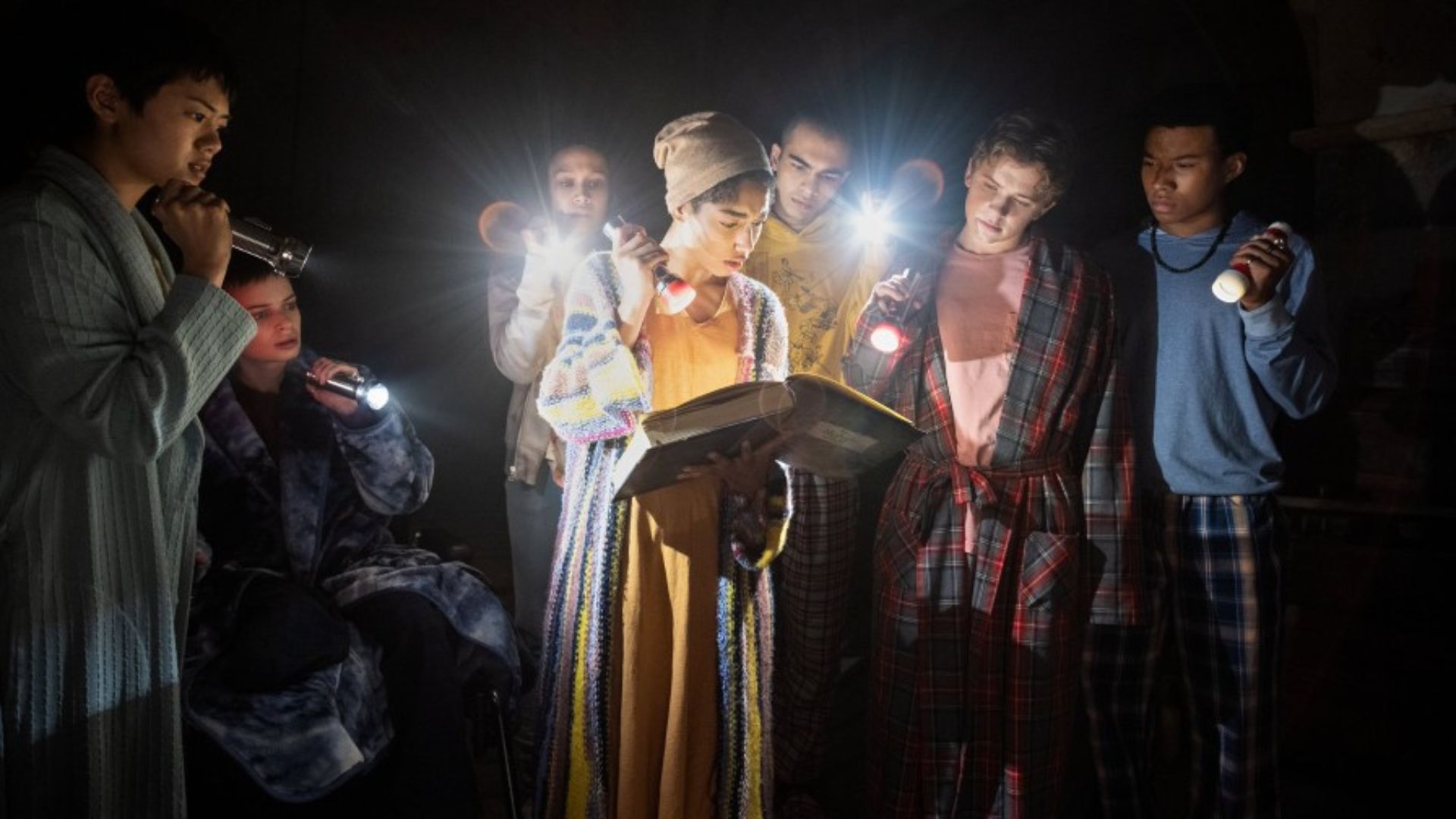 “O Clube da Meia-Noite”, série de terror da Netflix, entra para o Guinness Book, o livro dos recordes