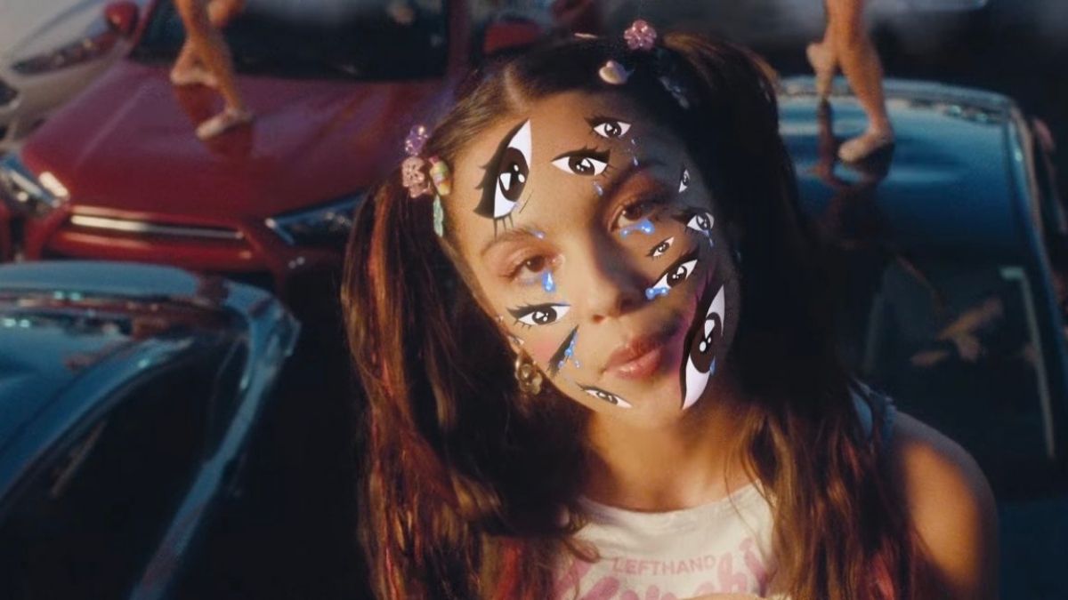Olivia Rodrigo se transforma em personagem de videogame no clipe de “Brutal”; assista