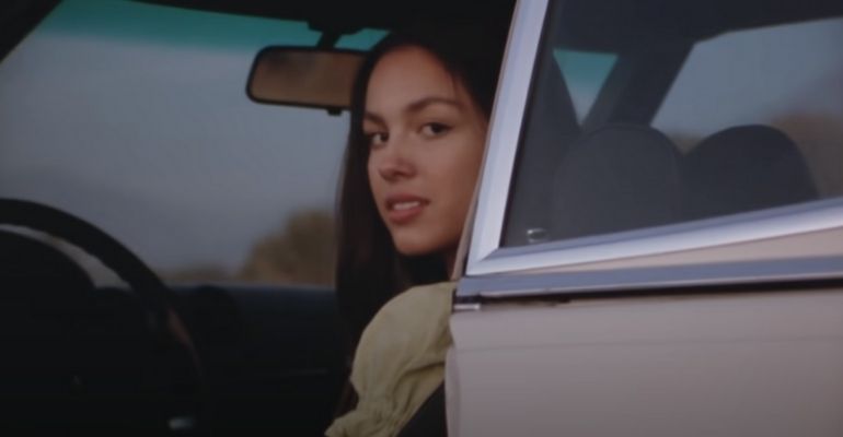 Olivia Rodrigo dá detalhes de EP de estreia: “Tentei ser o mais honesta possível”