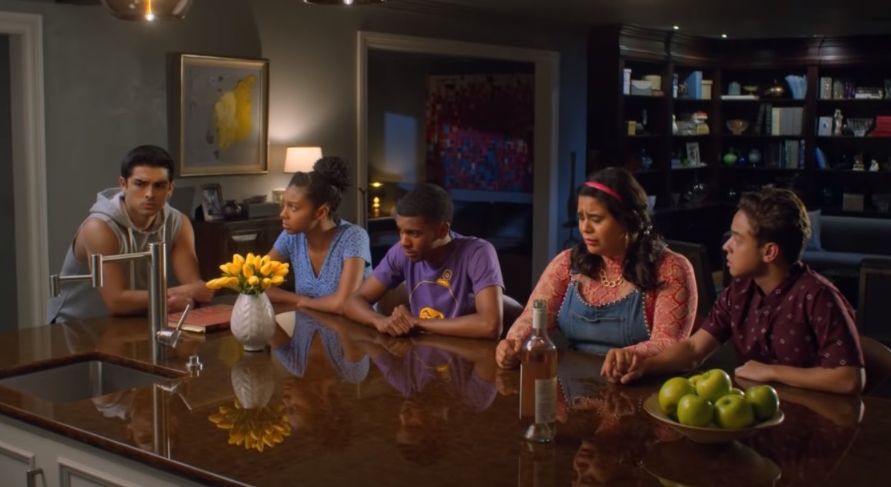 Netflix libera trailer da terceira temporada de On My Block com várias surpresas