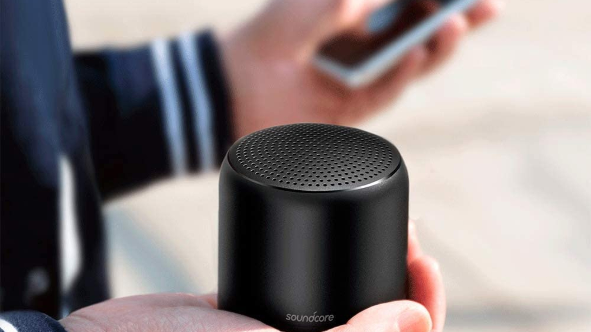 Tecnologia e portabilidade: 6 caixinhas de som para usar no seu dia a dia