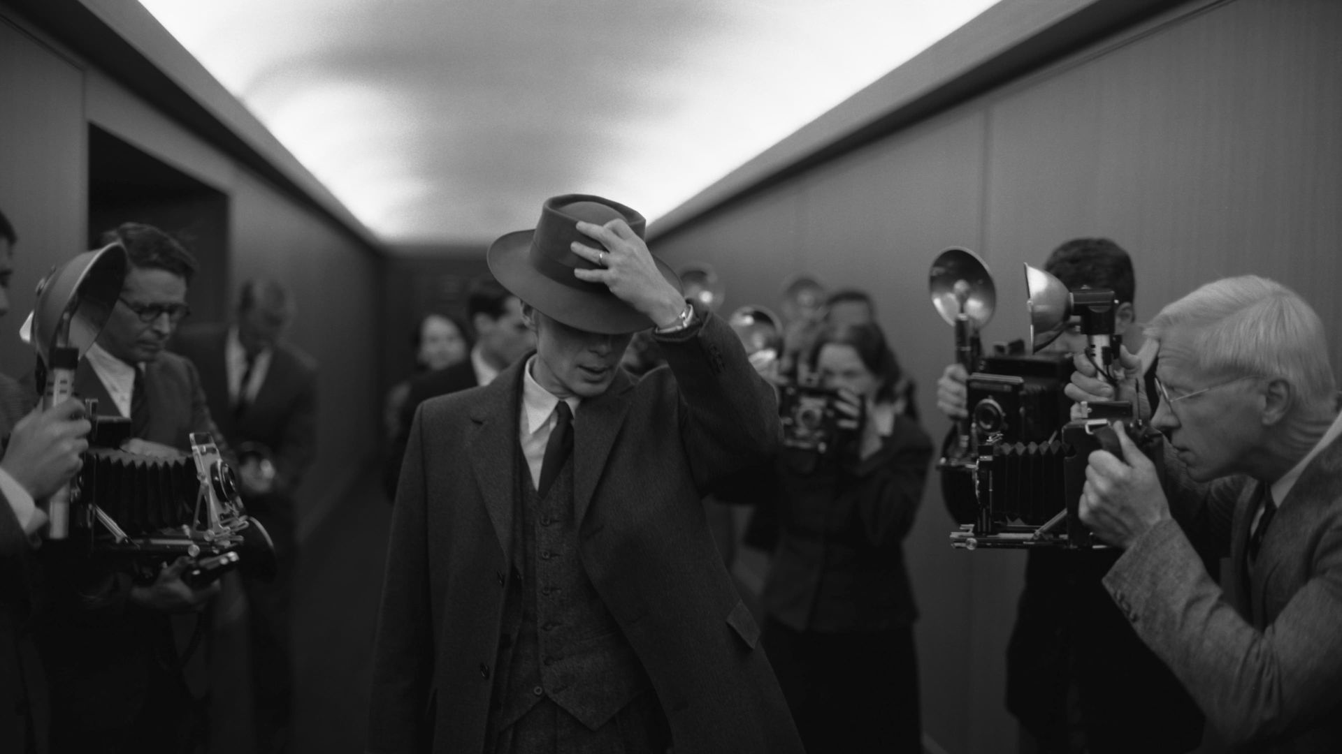 Relembre “Oppenheimer”, indicado a 13 categorias no Oscar 2024