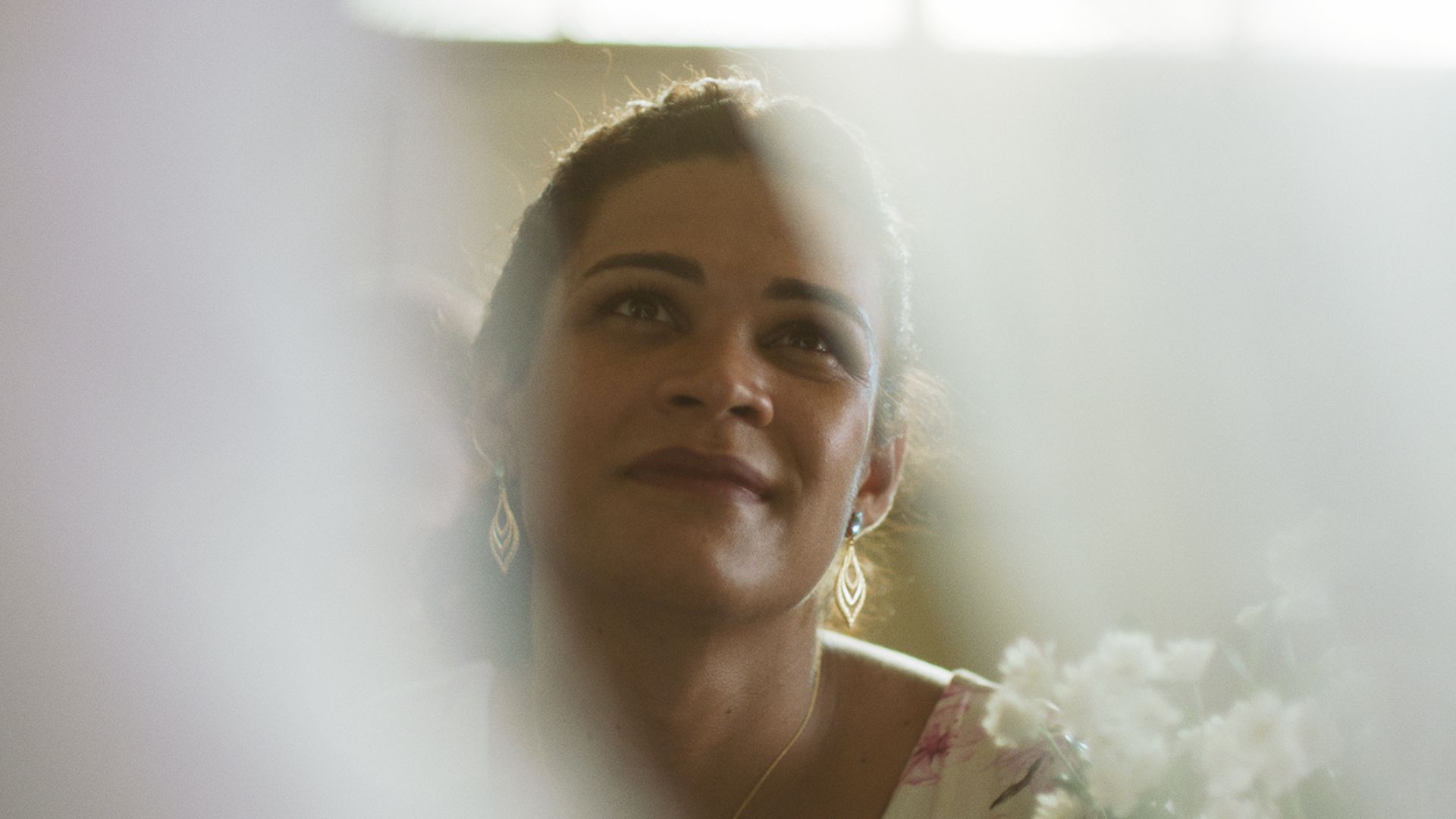 “Paloma”: Mulher trans sonha em casar na igreja no trailer do vencedor do Festival do Rio de 2022; assista