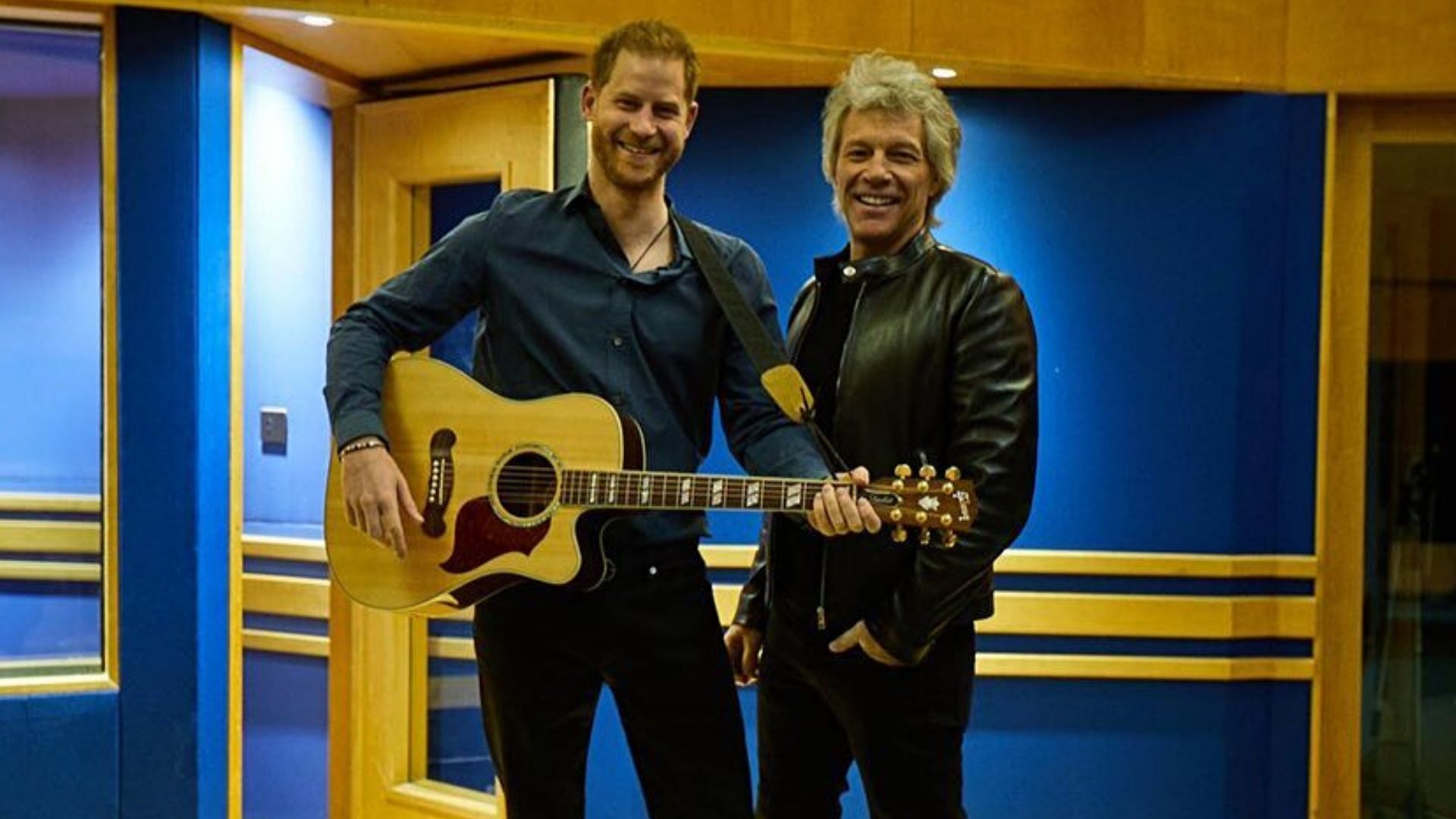 Príncipe Harry se une a Bon Jovi para gravar nova versão de Unbroken, música sobre veteranos das forças armadas